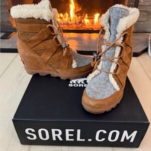 Sorel Womens Joan of Arctic Wedge II Cozy Shearling Boots